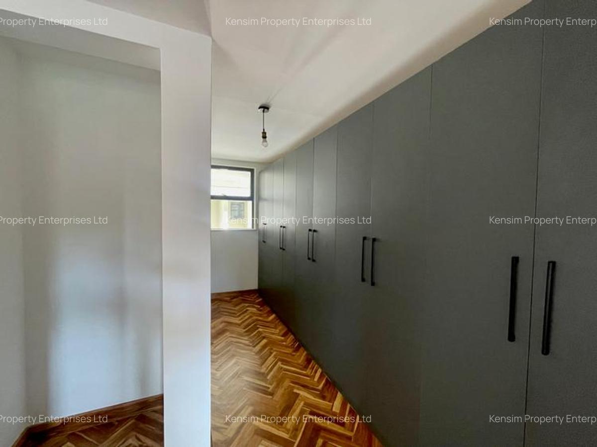 4 Bed Townhouse with En Suite in Runda - 3