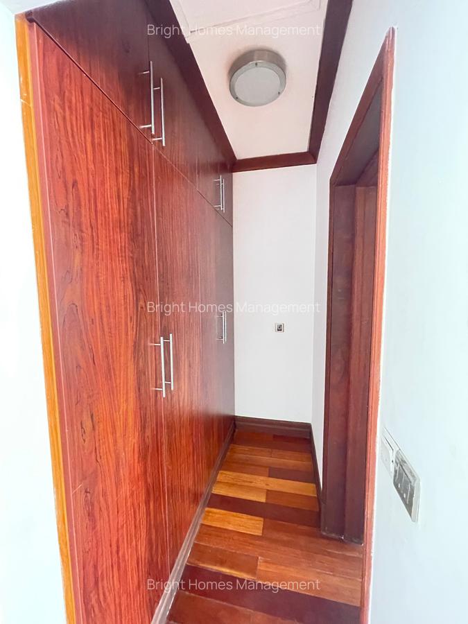 4 Bed Villa with En Suite in Kitisuru - 16