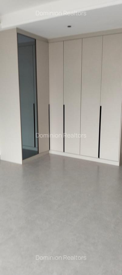 Serviced 2 Bed Apartment with En Suite in Westlands Area - 15