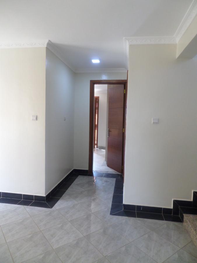 5 Bed Townhouse with En Suite in Syokimau - 17