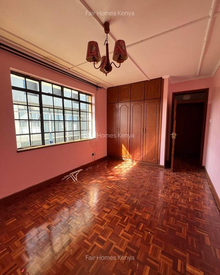 4 Bed Townhouse with En Suite at Lavington Green - 10