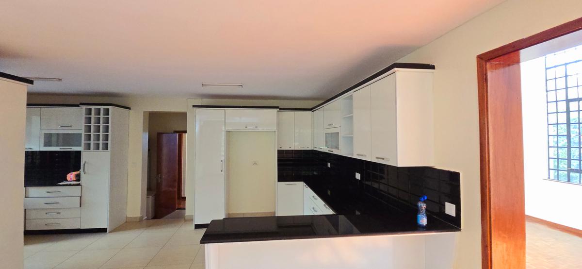 4 Bed Townhouse with En Suite at Kitisuru Ridge - 15