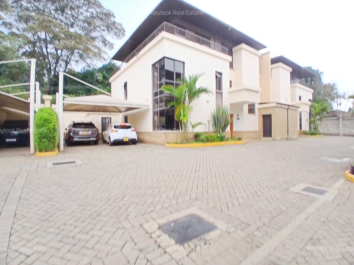 4 Bed Townhouse with En Suite in Lavington - 3