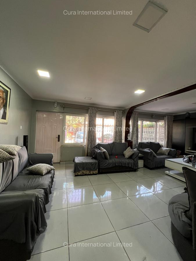 6 Bed Townhouse in Westlands Area - 3