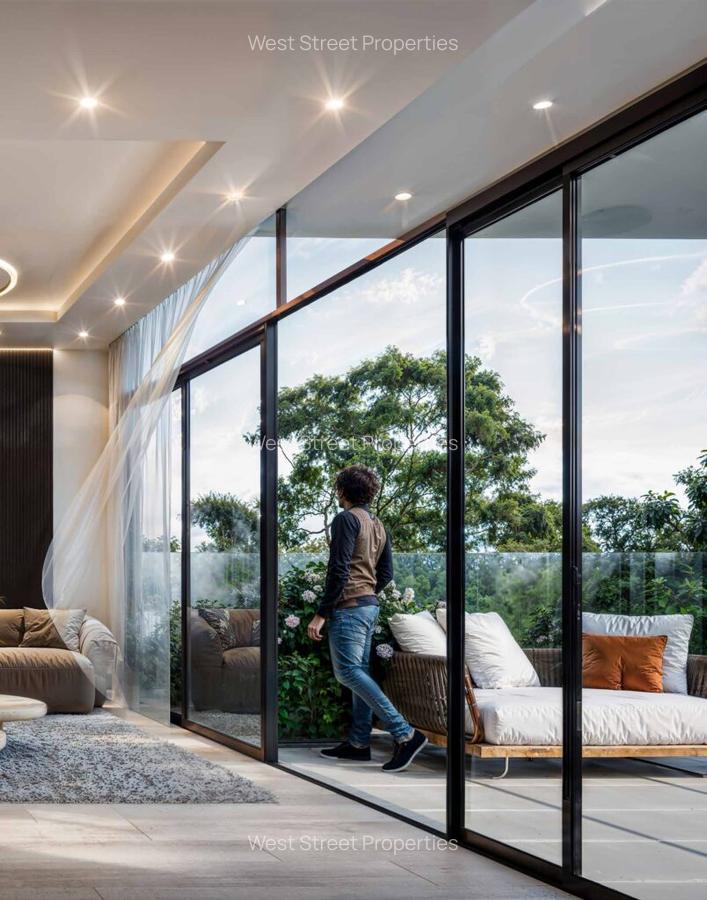 5 Bed Villa with En Suite at Lavington - 12