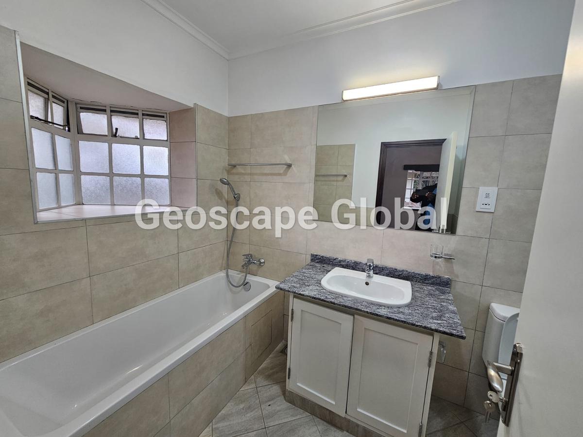 4 Bed Apartment with En Suite in Lavington - 3