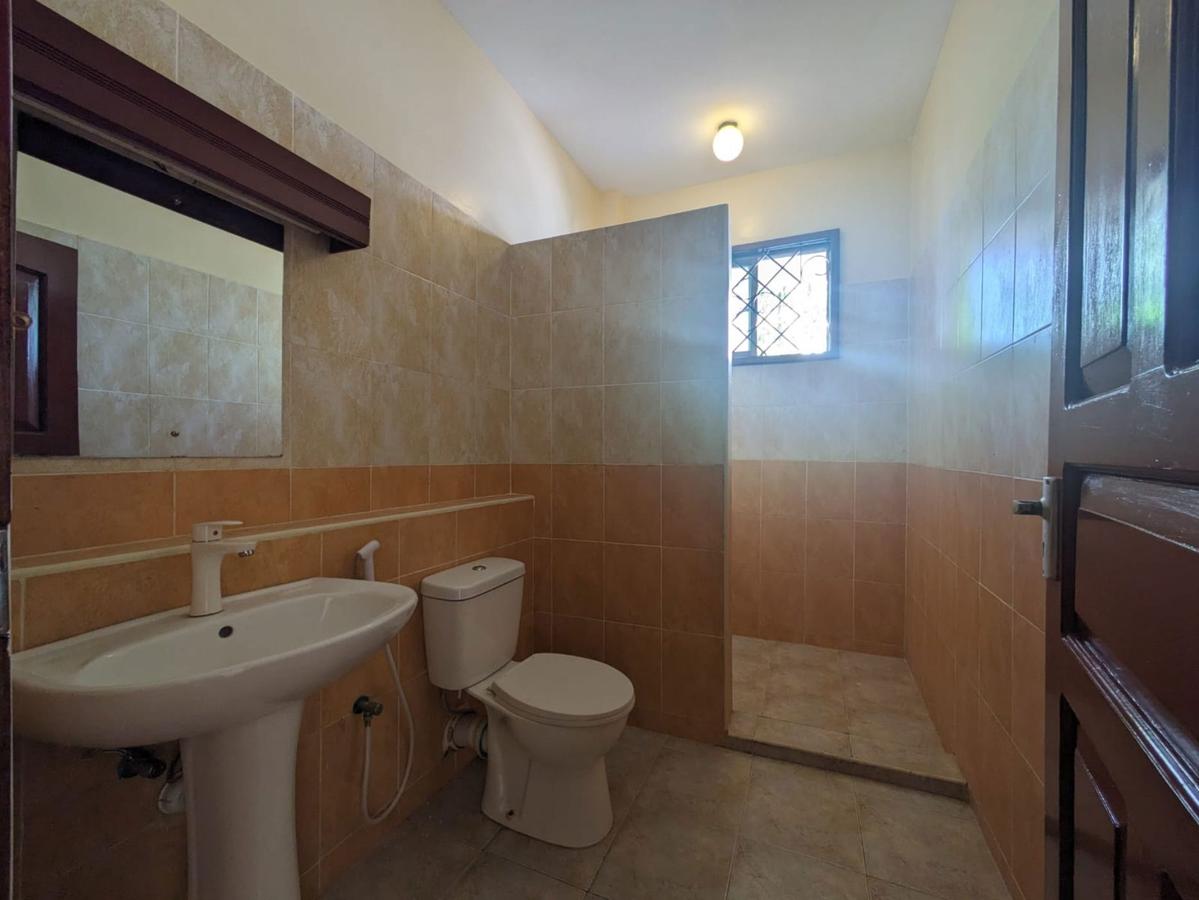 3 Bed Apartment with En Suite in Nyali Area - 8