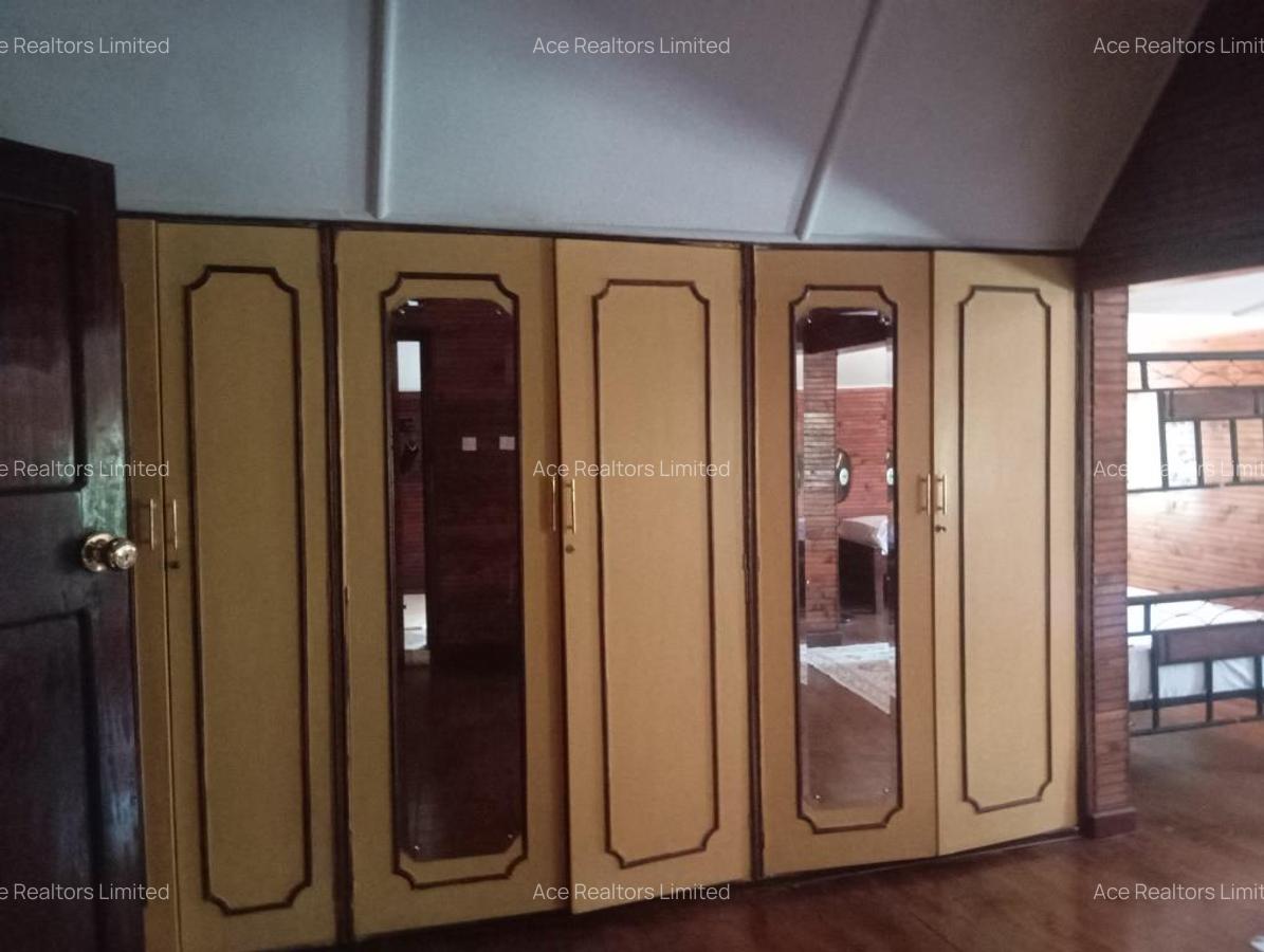6 Bed House with En Suite at Near Muthaiga Golf Club Nairobi - 12