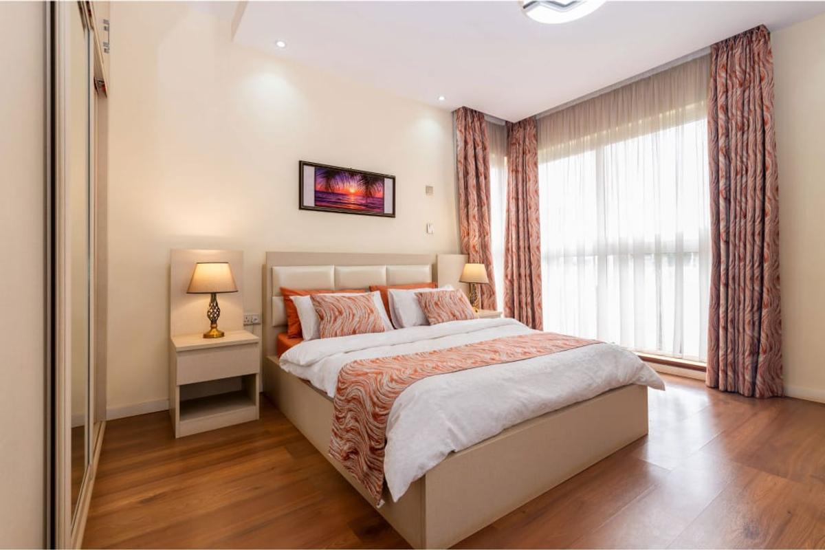 4 Bed Townhouse with En Suite at Paradise Lost Road - 2