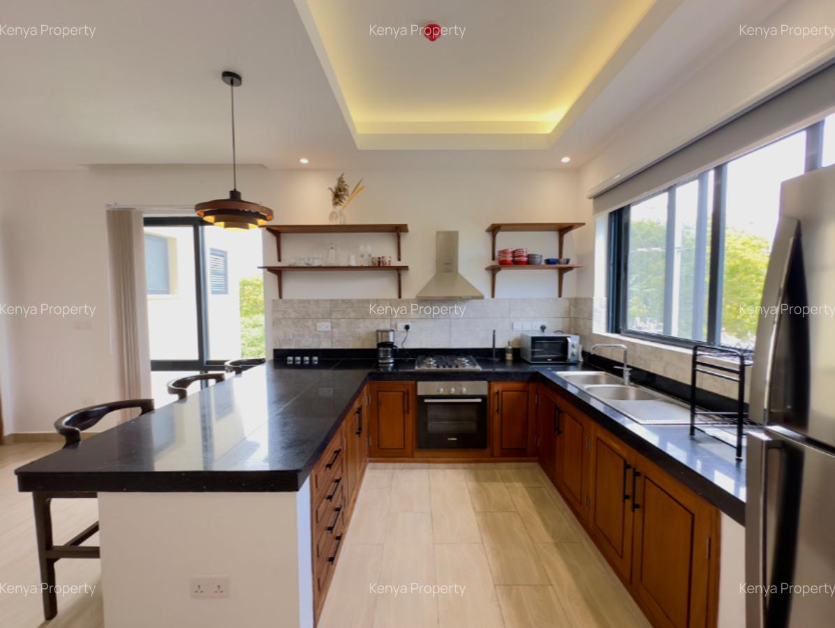 3 Bed Apartment with En Suite at Diani Beach Road - 4