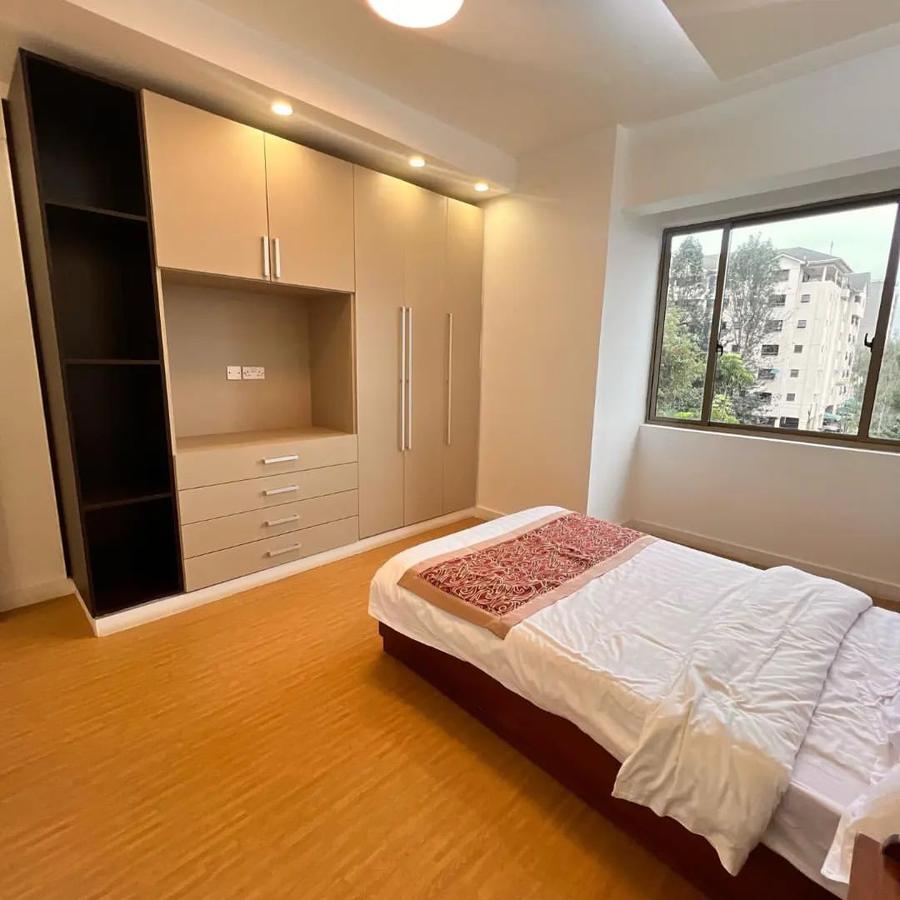 3 Bed Apartment with En Suite at Hatheru Road - 5