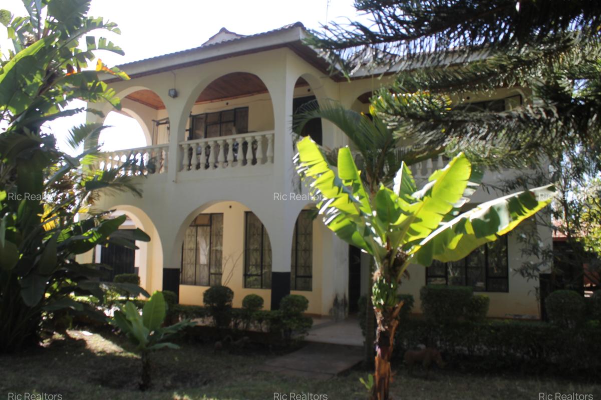 6 Bed House with En Suite at Karen - Hardy - 2