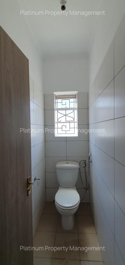 3 Bed Apartment with En Suite at Forest Lane - 13