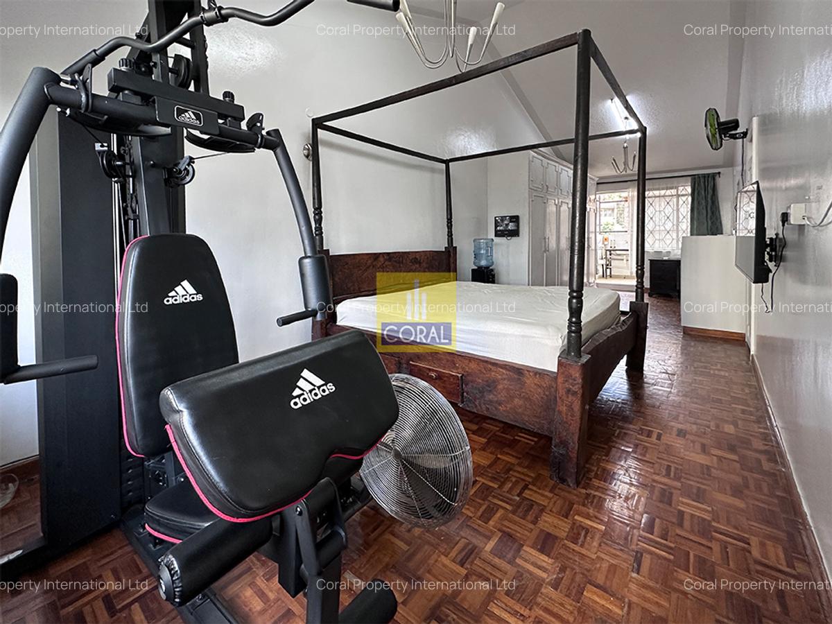 4 Bed Townhouse in Parklands - 2
