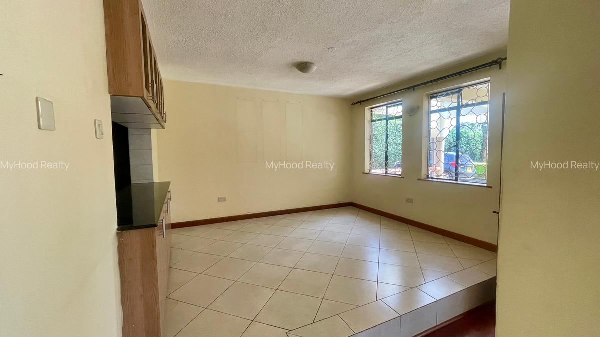 6 Bed House with En Suite in Runda - 4