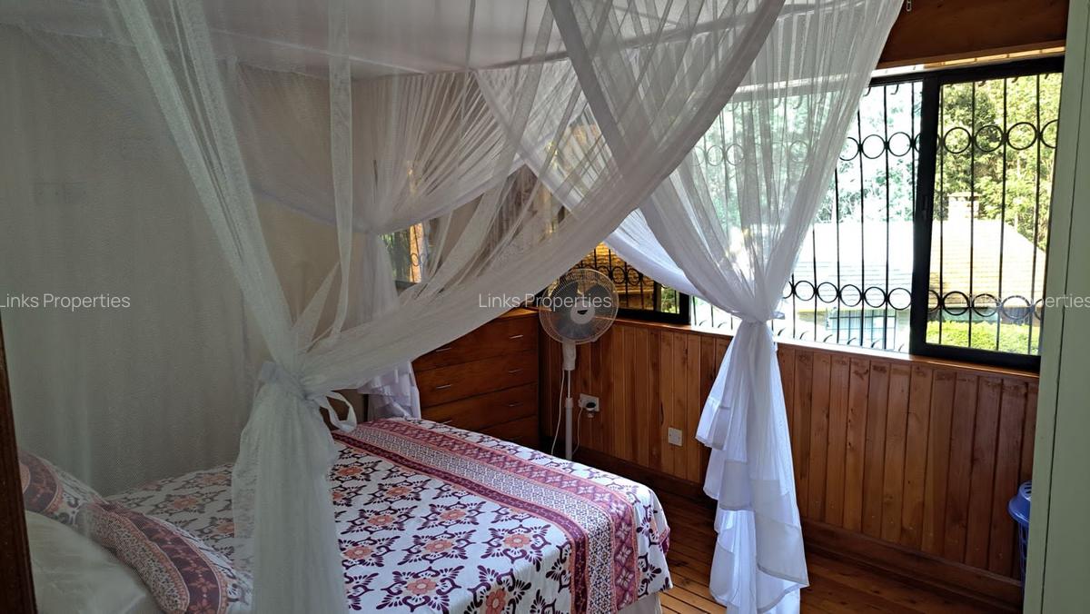 3 Bed House with En Suite at Hardy Area - 2