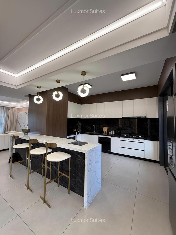 Serviced 5 Bed Apartment with En Suite at Kilimani Near Yaya Centre - 1
