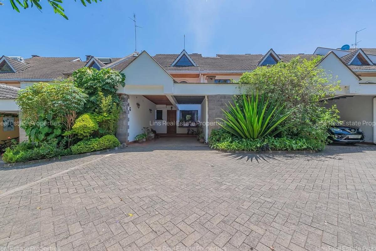 4 Bed Townhouse with En Suite in Lavington - 1