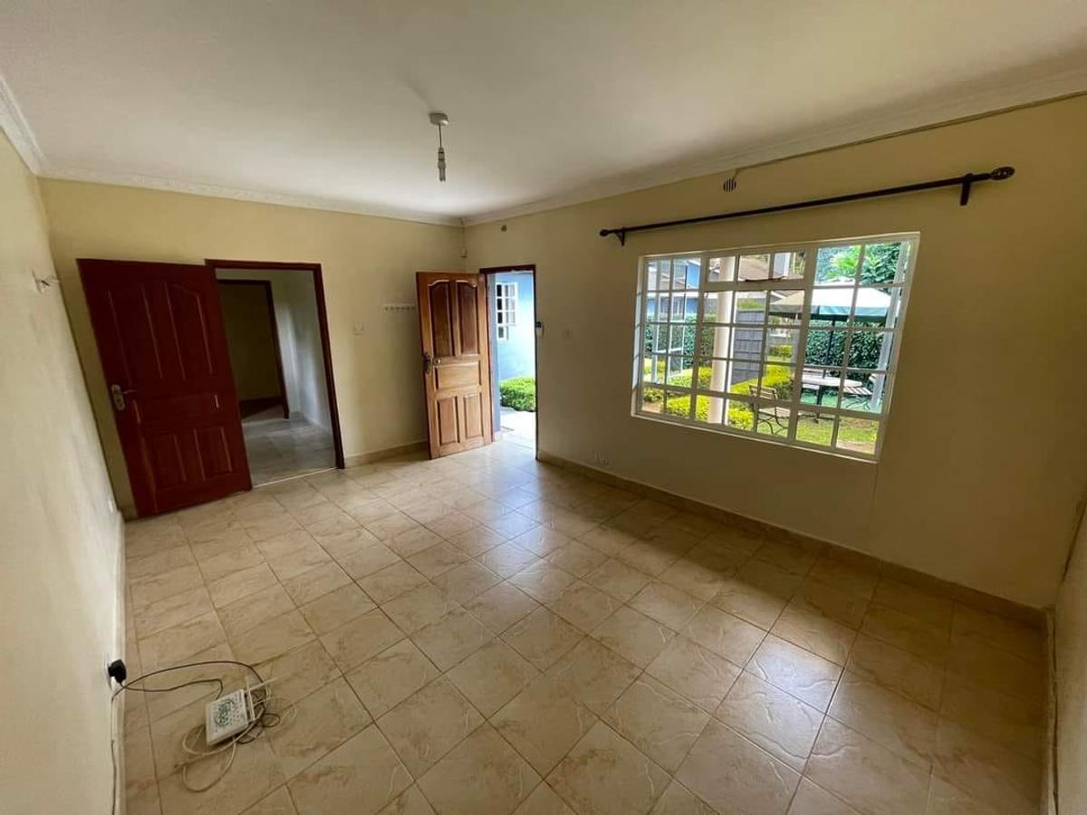 5 Bed House with En Suite in Kyuna - 11