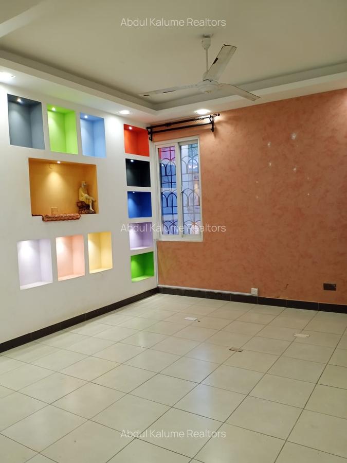 Serviced 2 Bed Apartment with En Suite at Kizingo - 12