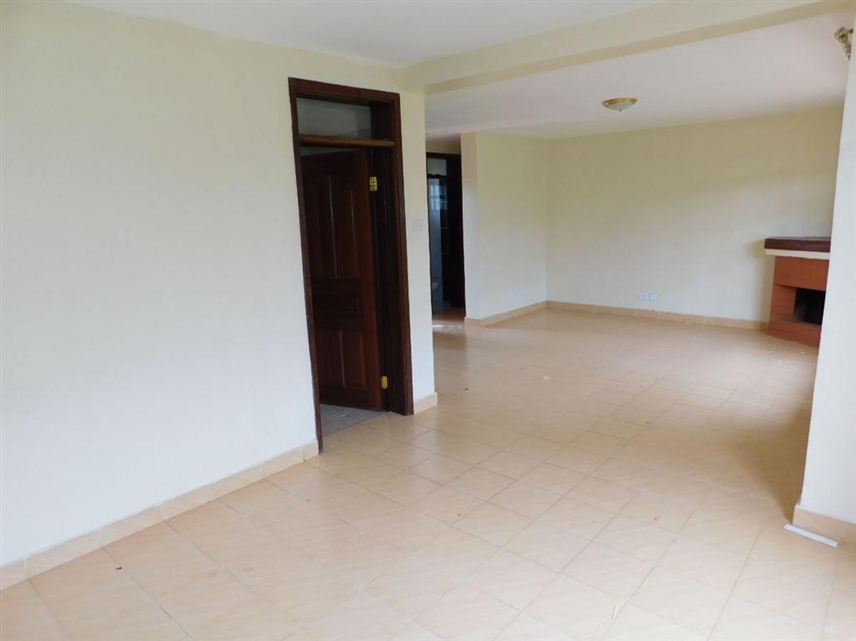 3 Bed House with En Suite at Fourways Junction - 3