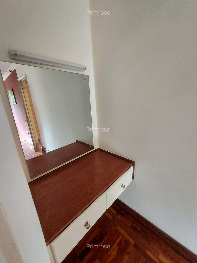 2 Bed Apartment in Riverside - 6