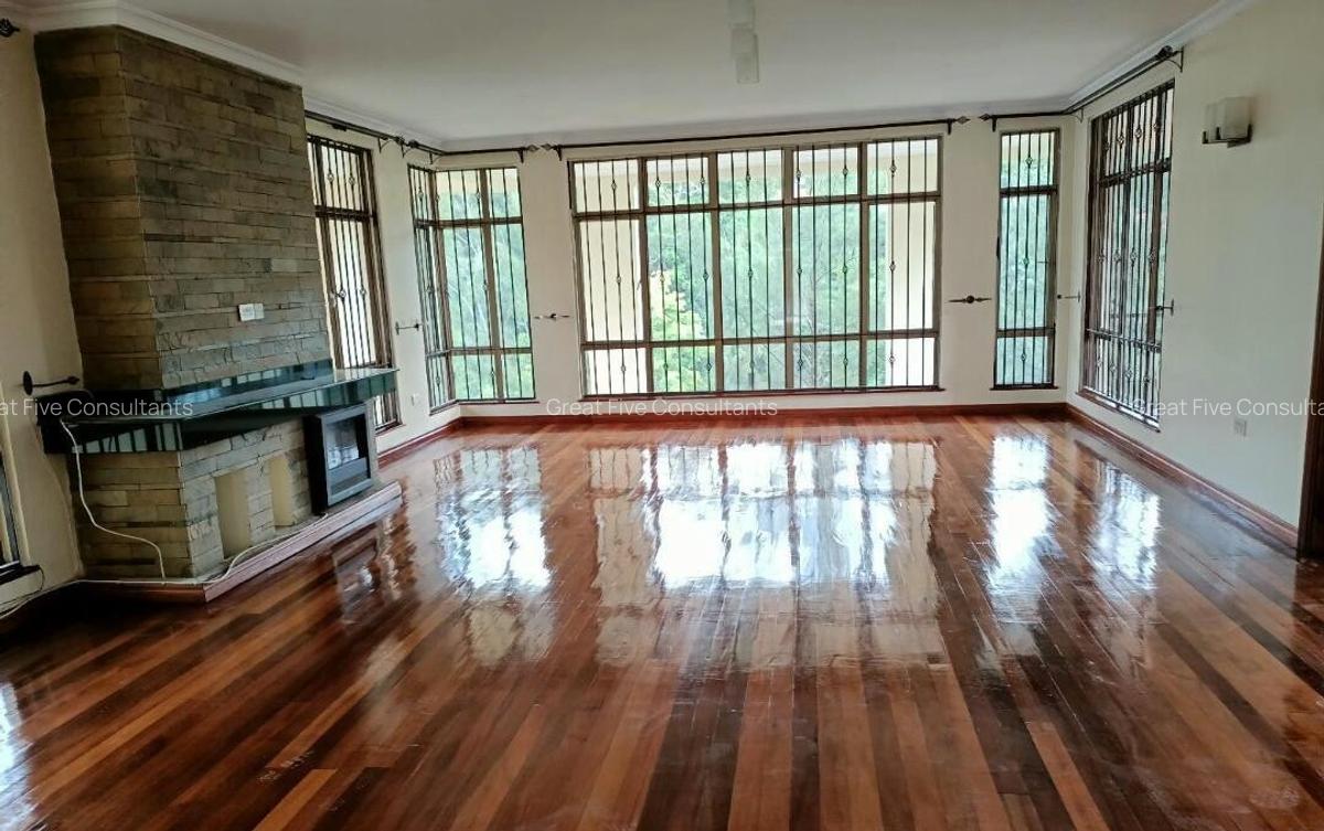 5 Bed Villa with En Suite in Kitisuru - 3