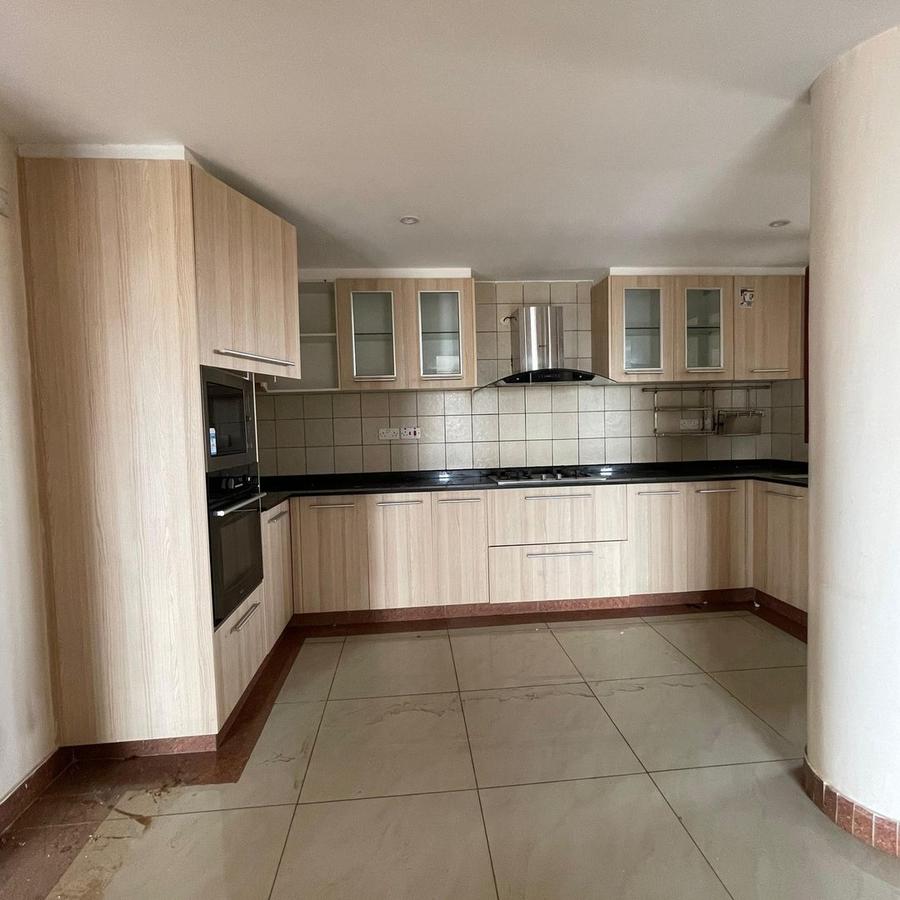 2 Bed Apartment with En Suite at Suguta Road - 11