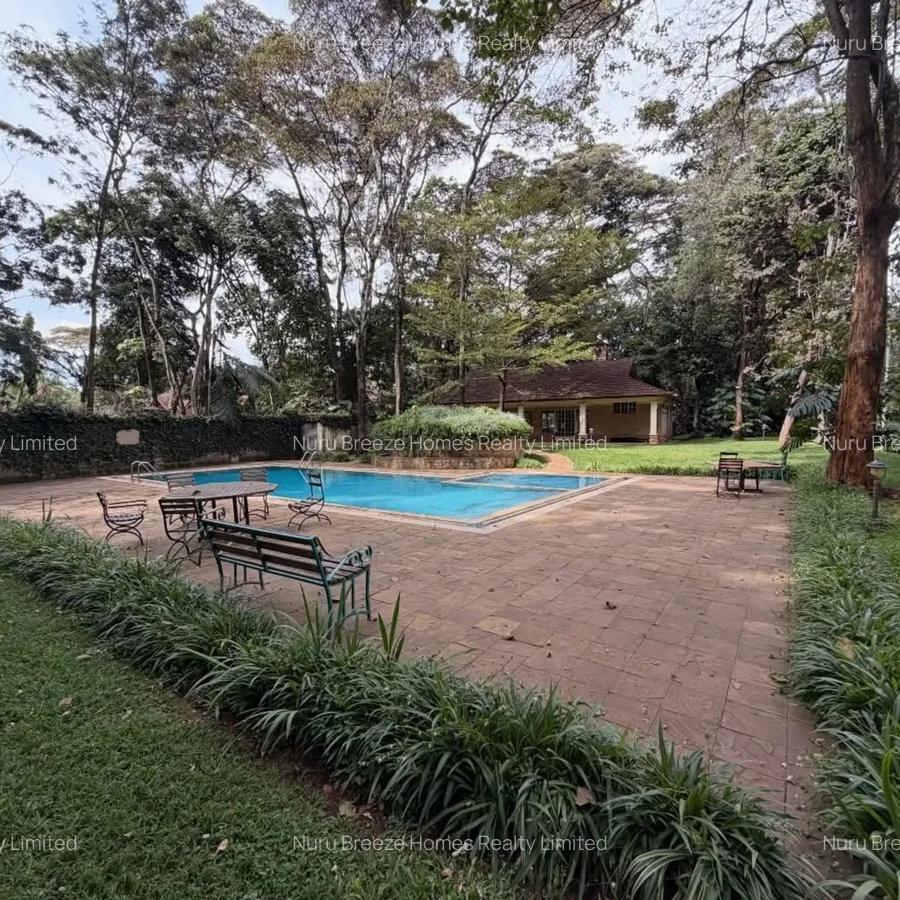 5 Bed Townhouse with En Suite in Karen - 10