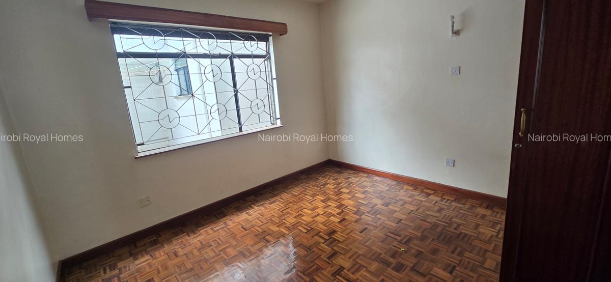 4 Bed Townhouse with En Suite at Lavington Green - 10