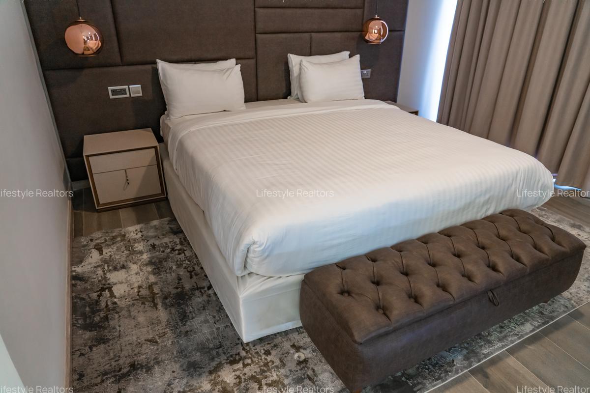 Serviced 2 Bed Apartment with En Suite at Southern Bypass - 11