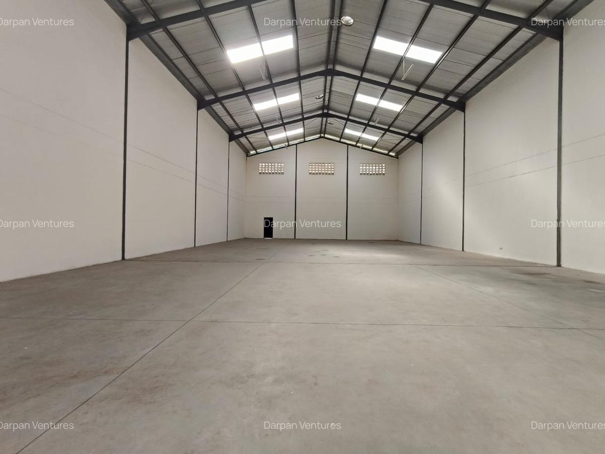 7,616 ft² Warehouse with Service Charge Included in Eastern ByPass - 1