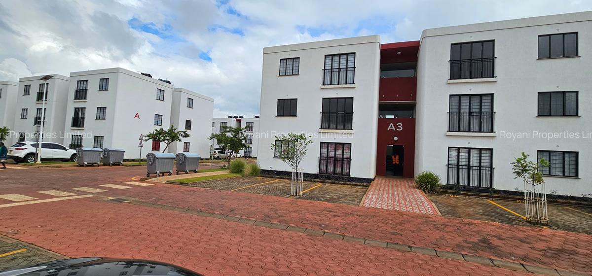 2 Bed Apartment with Swimming Pool in Tatu City - 1