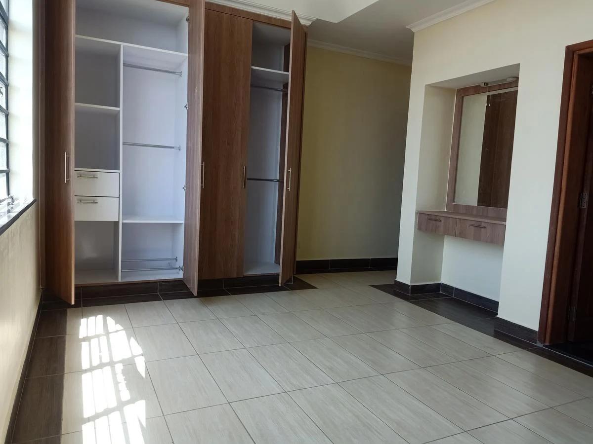 3 Bed Townhouse with En Suite in Kiambu Road - 7