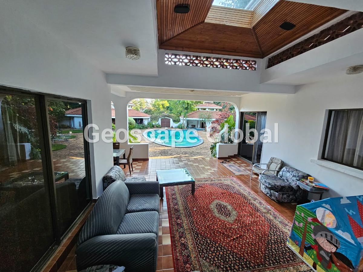 5 Bed House with En Suite in Kitisuru - 15