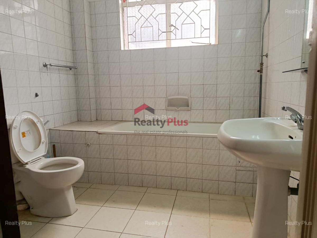 4 Bed Apartment with En Suite in Riverside - 4