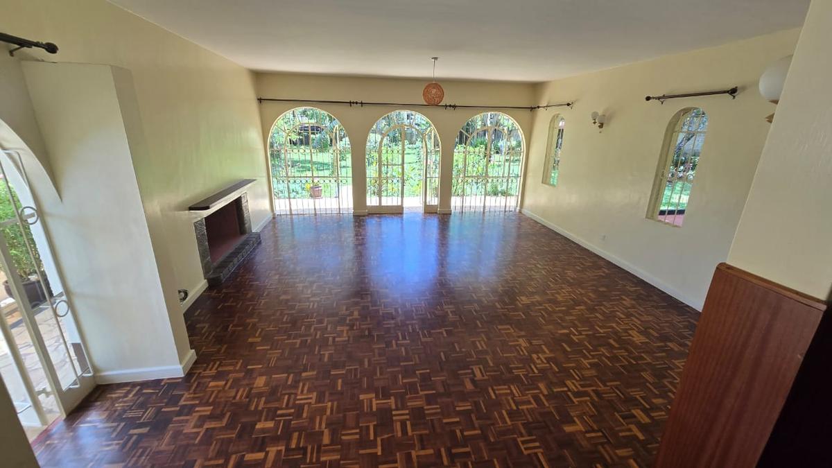 4 Bed House with En Suite in Gigiri - 12