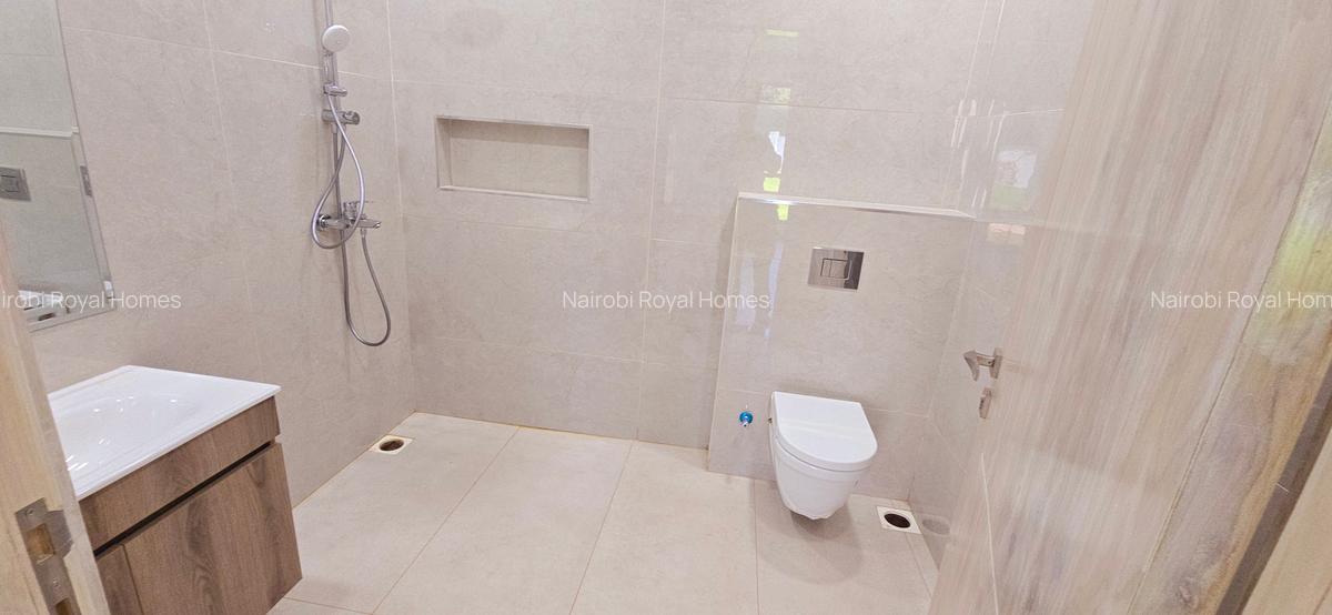 10 Bed House with En Suite at Runda Road - 16