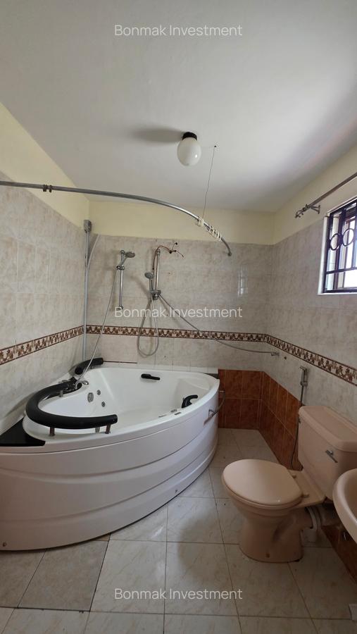 4 Bed Townhouse with En Suite at Lavington Green. - 13