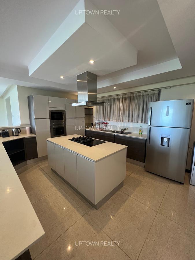 Serviced 3 Bed Apartment with En Suite at Riverside - 4