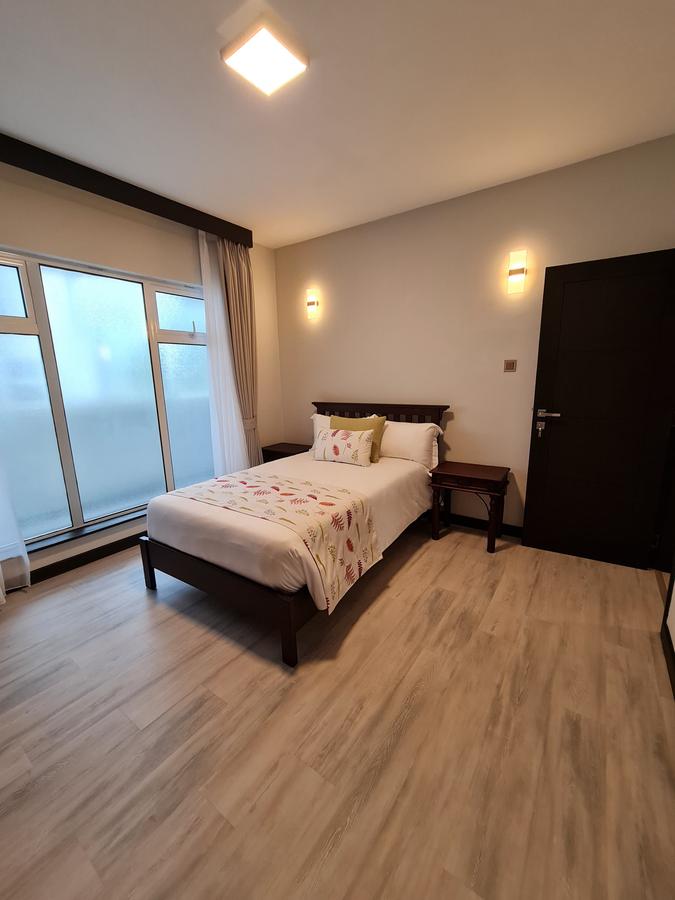 Furnished 2 Bed Apartment with En Suite at Riverside Drive - 12