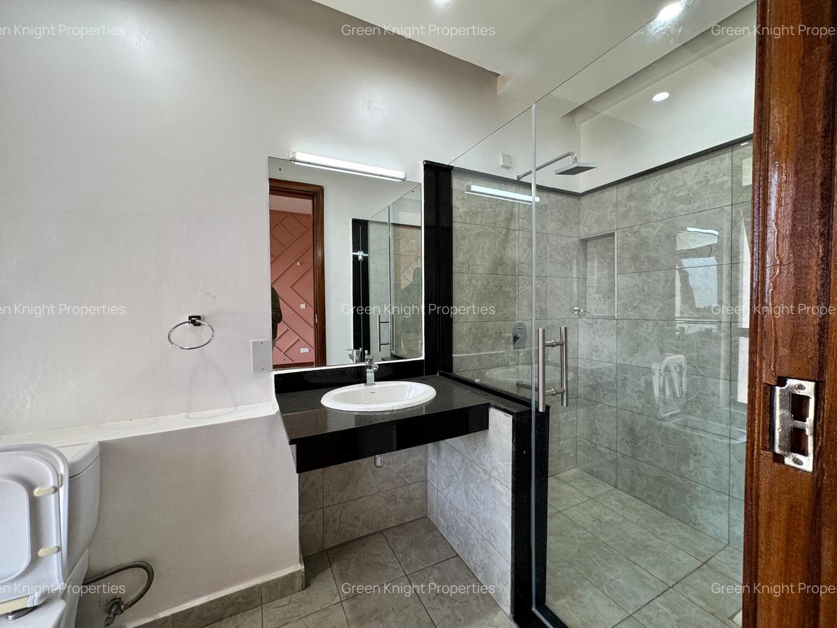 Serviced 3 Bed Apartment with En Suite in Lavington - 6