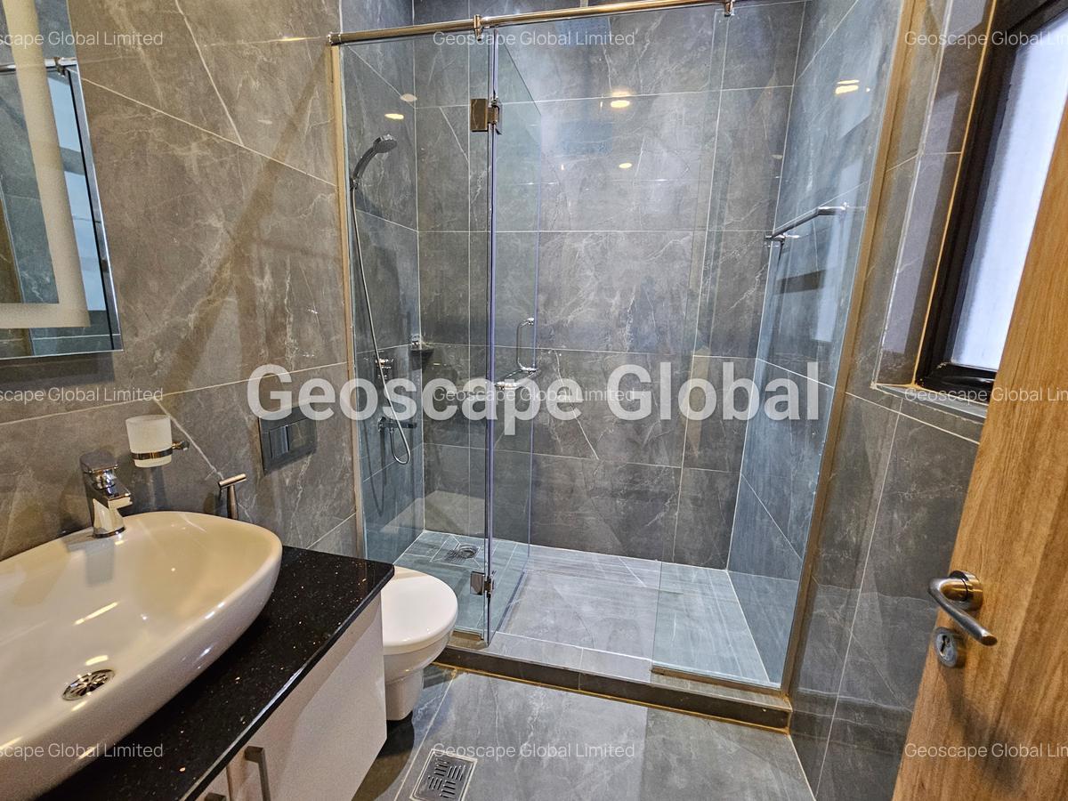 4 Bed Apartment with En Suite in Spring Valley - 12