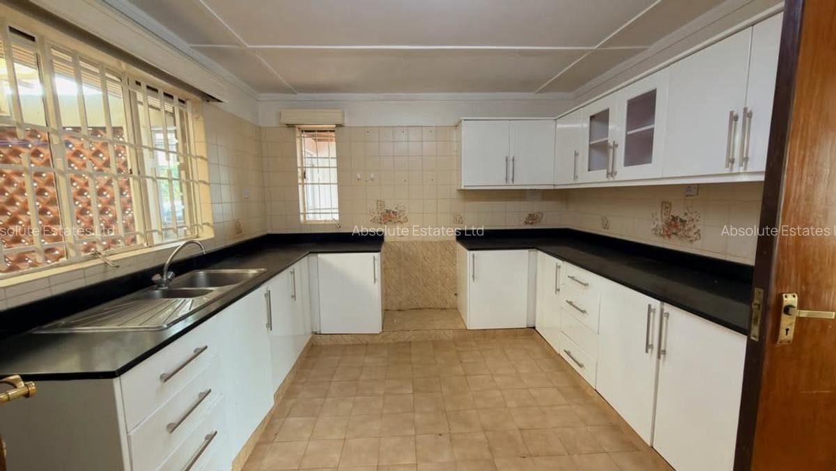 4 Bed Townhouse with Staff Quarters in Kileleshwa - 3