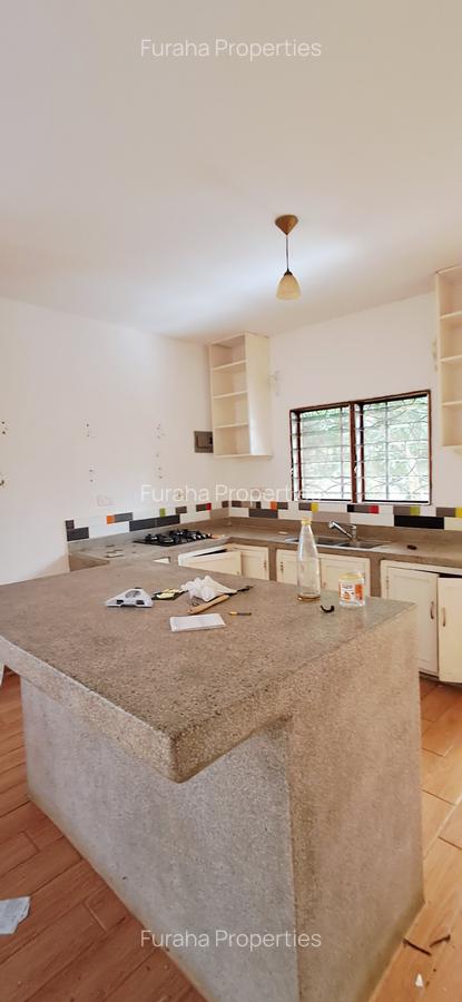 4 Bed House with En Suite at Malindi - 19