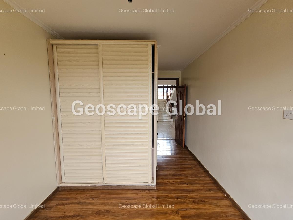 4 Bed House with En Suite in Runda - 9