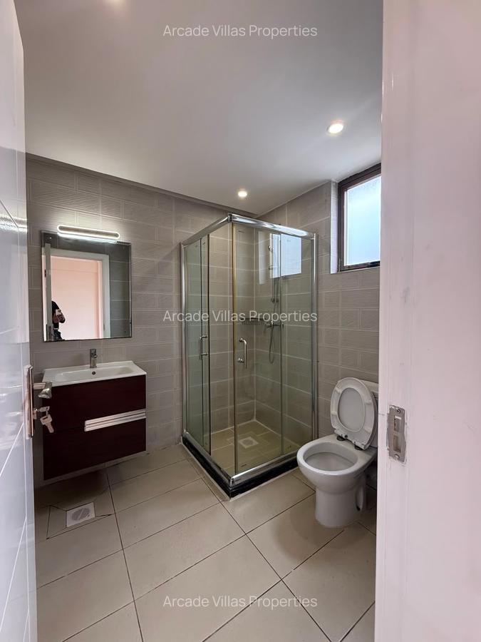 4 Bed Apartment with En Suite in Kileleshwa - 13