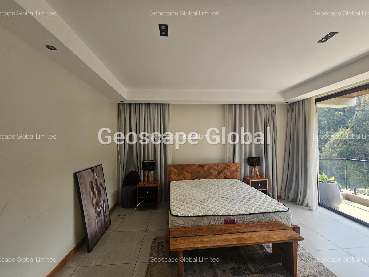 Furnished 4 Bed Apartment with En Suite in Spring Valley - 5