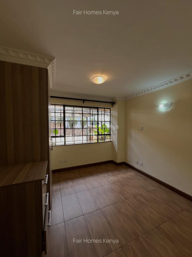 5 Bed Townhouse with En Suite at Convent Drive - 4