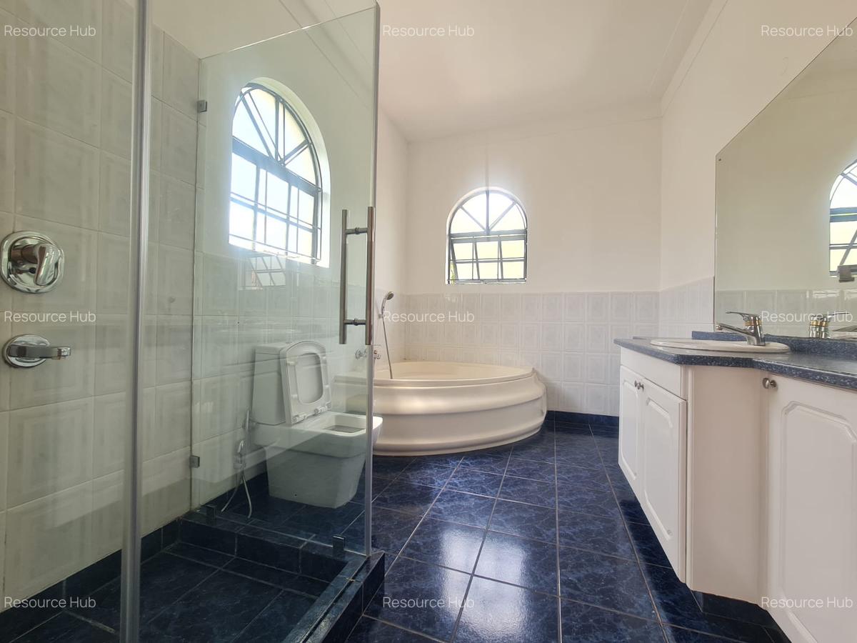 5 Bed House with En Suite at Nyari - 3